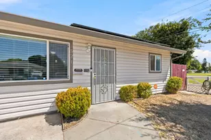 521 Oregon St, Manteca, CA 95337 - Photo 4