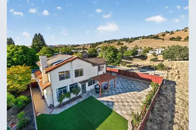 2729 Mira Bella Cir, Morgan Hill, CA 95037 - Photo 4