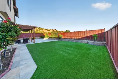 2729 Mira Bella Cir, Morgan Hill, CA 95037 - Photo 10
