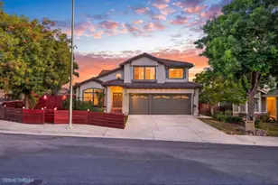 2729 Mira Bella Cir, Morgan Hill, CA 95037 - Photo 2