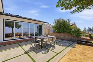 141 Rishell Dr, Oakland, CA 94619 - Photo 32