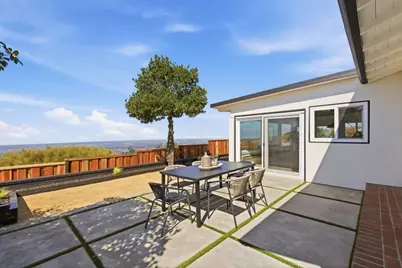 141 Rishell Dr, Oakland, CA 94619 - Photo 34