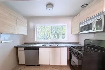 652 Rockaway Beach Ave, Pacifica, CA 94044 - Photo 4