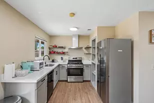 9021 Posada Way, Sacramento, CA 95826 - Photo 8