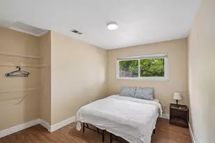 9021 Posada Way, Sacramento, CA 95826 - Photo 12