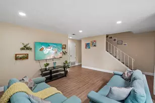 9021 Posada Way, Sacramento, CA 95826 - Photo 4