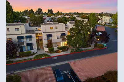 126 Shorebird Cir, Redwood City, CA 94065 - Photo 34
