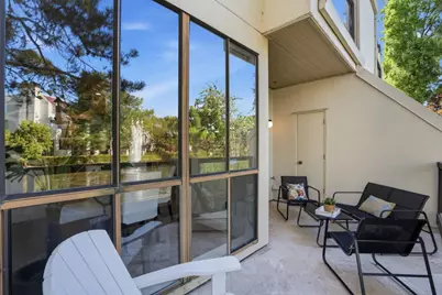 126 Shorebird Cir, Redwood City, CA 94065 - Photo 10