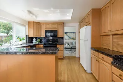 851 Arcturus Cir, Foster City, CA 94404 - Photo 10