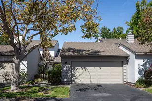 858 Erickson Ln, Foster City, CA 94404 - Photo 2