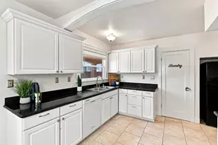 1033 Villa Ave, San Jose, CA 95126 - Photo 12