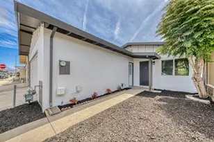 520 Calaveras Dr, Salinas, CA 93906 - Photo 2