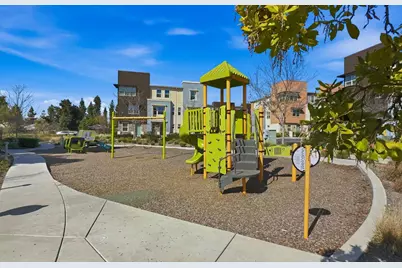 1949 Mahuron Cir, San Jose, CA 95133 - Photo 60