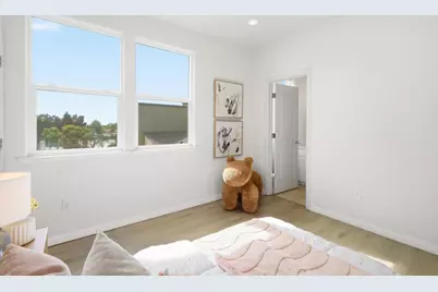1949 Mahuron Cir, San Jose, CA 95133 - Photo 38