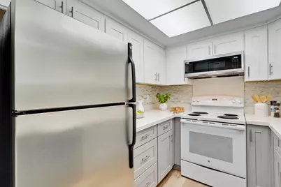 716 San Conrado Ter 8, Sunnyvale, CA 94085 - Photo 10