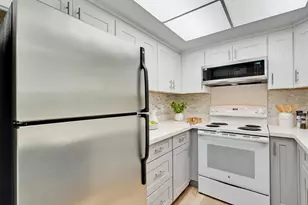 716 San Conrado Ter 8, Sunnyvale, CA 94085 - Photo 10