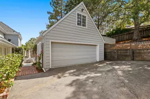 2835 Hillside Dr, Burlingame, CA 94010 - Photo 68