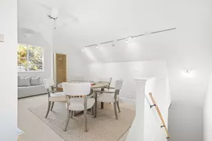 2835 Hillside Dr, Burlingame, CA 94010 - Photo 66