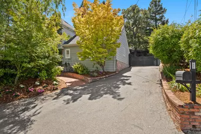 2835 Hillside Dr, Burlingame, CA 94010 - Photo 70