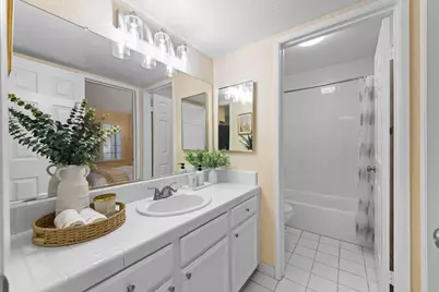 2584 Yerba Bank Ct, San Jose, CA 95121 - Photo 10