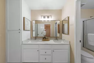 2584 Yerba Bank Ct, San Jose, CA 95121 - Photo 16