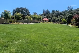 1601 Castlewood Pl, Gilroy, CA 95020 - Photo 30