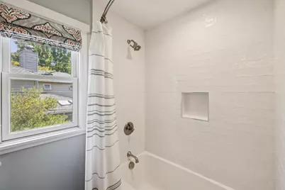 1016 Greenwood Dr, Menlo Park, CA 94025 - Photo 32