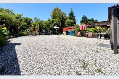 1176 Laurel St, San Carlos, CA 94070 - Photo 22