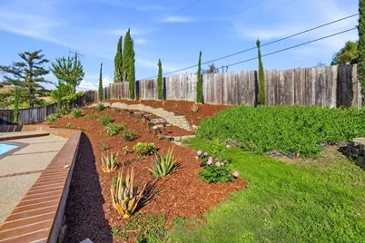 1237 Renraw Dr, San Jose, CA 95127 - Photo 38