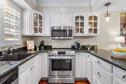 1555 Cherry St 4, San Carlos, CA 94070 - Photo 8