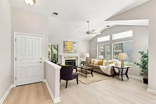 7646 Falkirk Dr, San Jose, CA 95135 - Photo 8