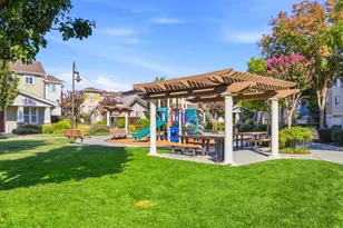 143 Sapphire Ln, Morgan Hill, CA 95037 - Photo 34