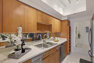 101 Lombard St 201E, San Francisco, CA 94111 - Photo 16
