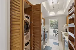 101 Lombard St 201E, San Francisco, CA 94111 - Photo 18