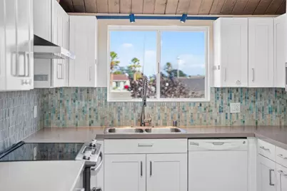 21147 E Cliff Dr, Santa Cruz, CA 95062 - Photo 14