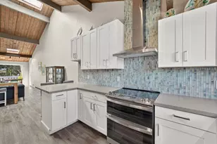 21147 E Cliff Dr, Santa Cruz, CA 95062 - Photo 16