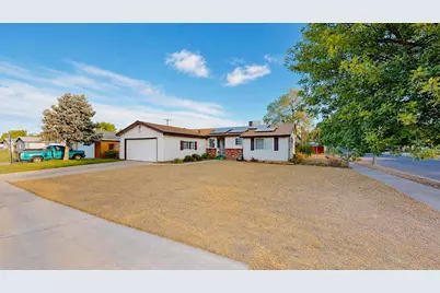 1405 Tamarack Ave, Atwater, CA 95301 - Photo 1