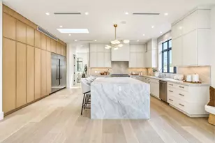 979 Lawrence Ln, Palo Alto, CA 94303 - Photo 8