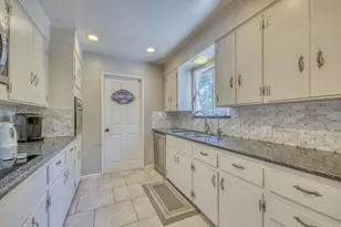 665 Paradise Rd B, Salinas, CA 93907 - Photo 8