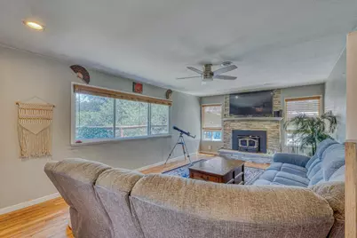 665 Paradise Rd B, Salinas, CA 93907 - Photo 2