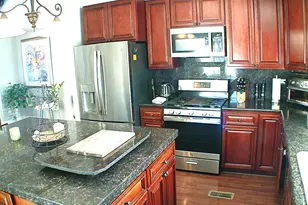 365 Millpond Dr 365, San Jose, CA 95125 - Photo 1