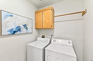 9113 Haussman St, Elk Grove, CA 95758 - Photo 32