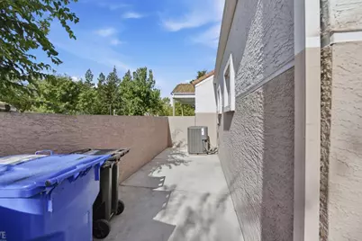 9113 Haussman St, Elk Grove, CA 95758 - Photo 34