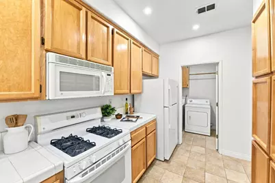 9113 Haussman St, Elk Grove, CA 95758 - Photo 12