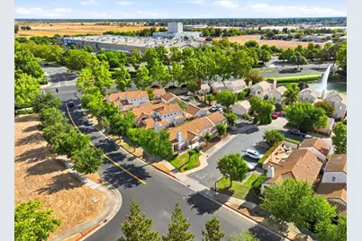 9113 Haussman St, Elk Grove, CA 95758 - Photo 40