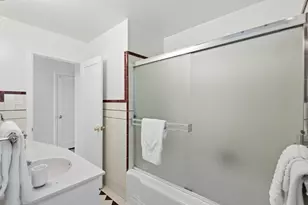 1945 Birch Ave, San Carlos, CA 94070 - Photo 30