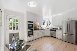 1945 Birch Ave, San Carlos, CA 94070 - Photo 18