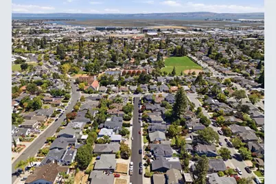 1945 Birch Ave, San Carlos, CA 94070 - Photo 46