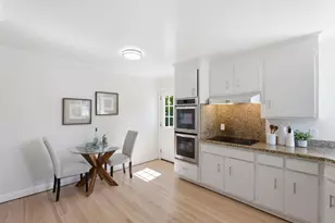 1945 Birch Ave, San Carlos, CA 94070 - Photo 20