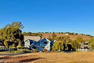 90 Adrian Dr, Hollister, CA 95023 - Photo 32